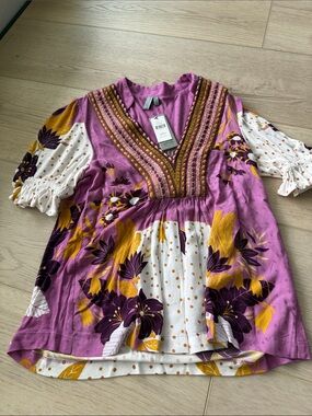 Petite Blank UK Embroidered V‑Neck Top in Purple, Pink & Mustard